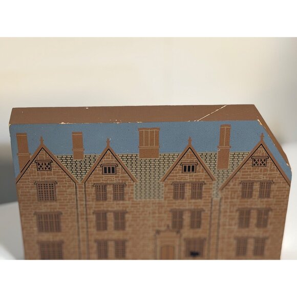 VTG 1996 Cat’s Meow Cotswold Country Hotel Wooden Village Shelf Sitter Retired - Picture 2 of 6